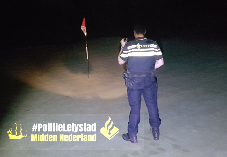 Politie treft nachtelijke duikers op golfbaan