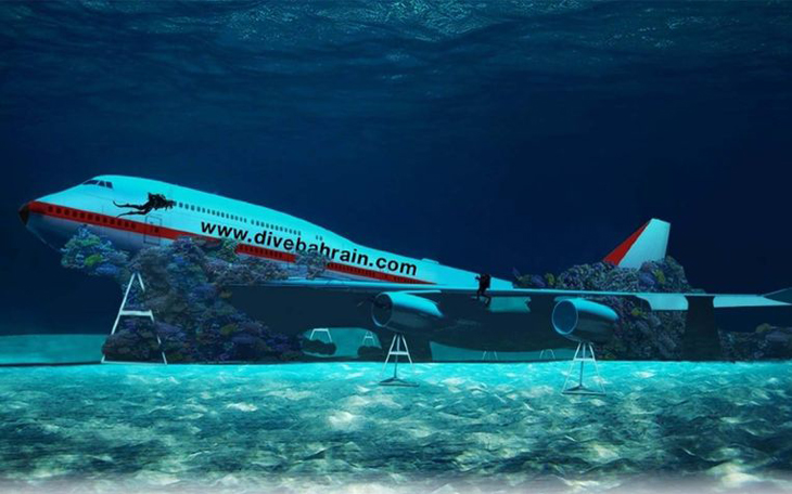 Bahrein laat Boeing 747 afzinken om onderwaterpark te realiseren