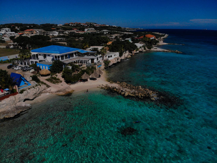 Kantduiken en boodschappen laten bezorgen: heerlijk relaxte duikvakantie op Curaçao